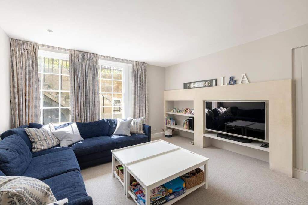 Dunsford House - Elegant Townhouse With Parking Villa Bath Kültér fotó