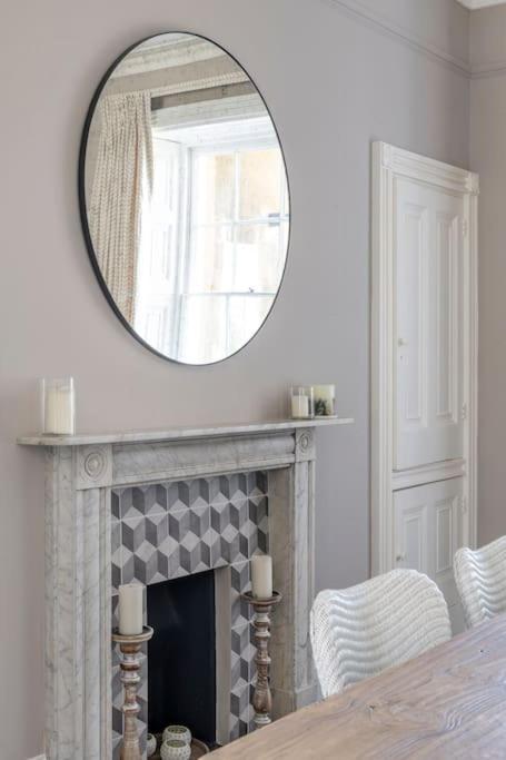 Dunsford House - Elegant Townhouse With Parking Villa Bath Kültér fotó