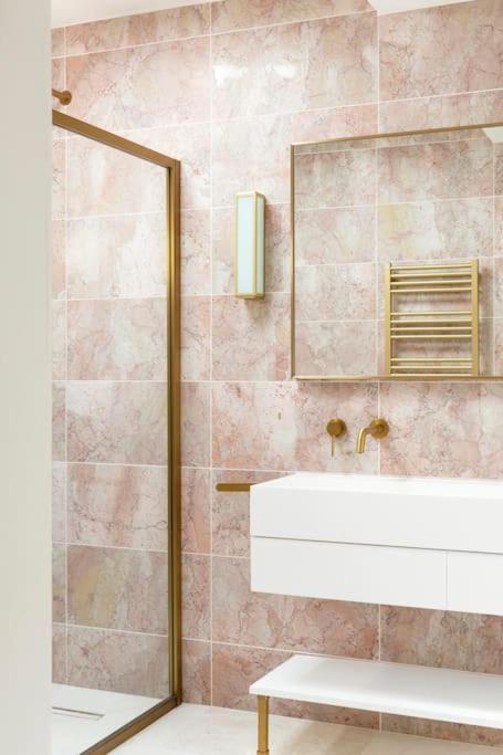 Dunsford House - Elegant Townhouse With Parking Villa Bath Kültér fotó