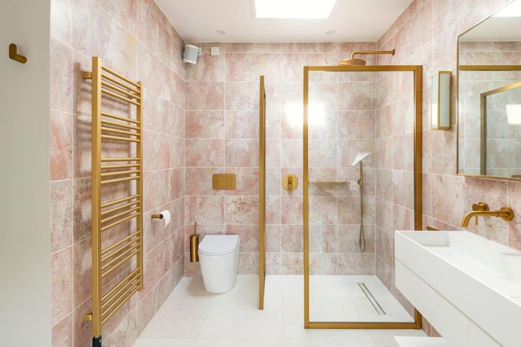 Dunsford House - Elegant Townhouse With Parking Villa Bath Kültér fotó